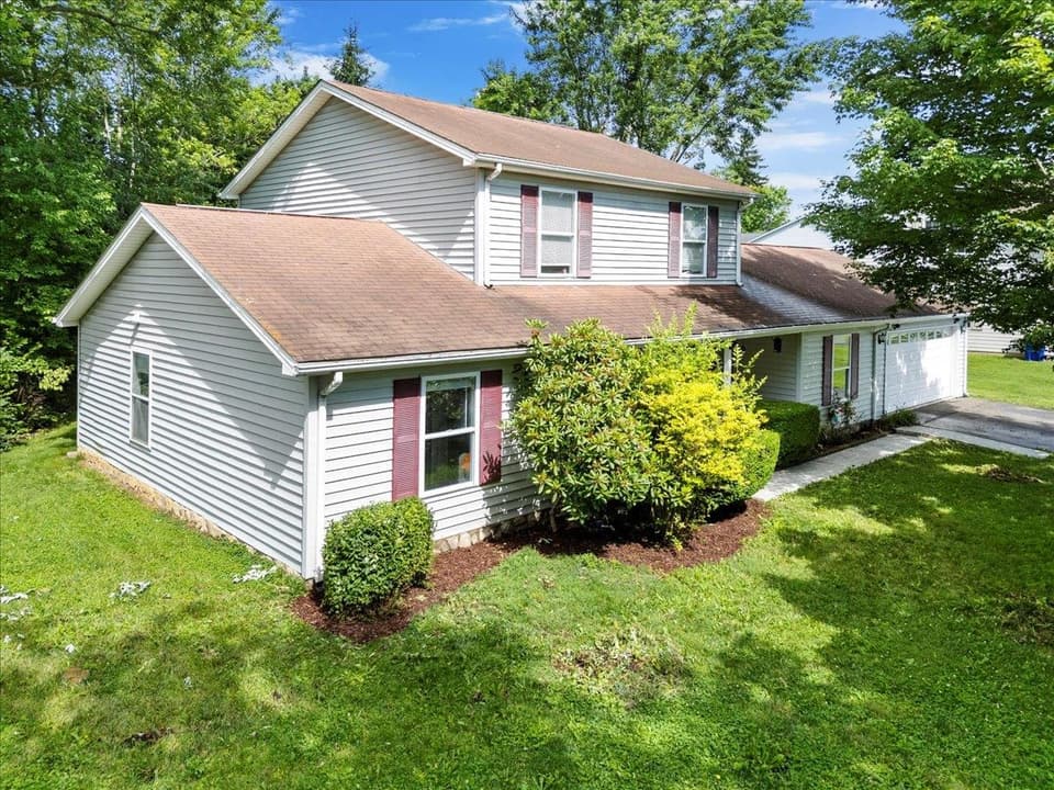 365 S Hill Drive, photo 32 of 40