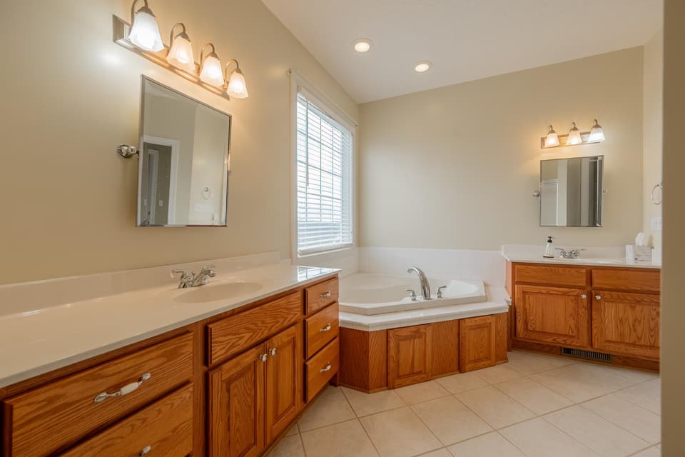 1125 Falcon Run, photo 40 of 40