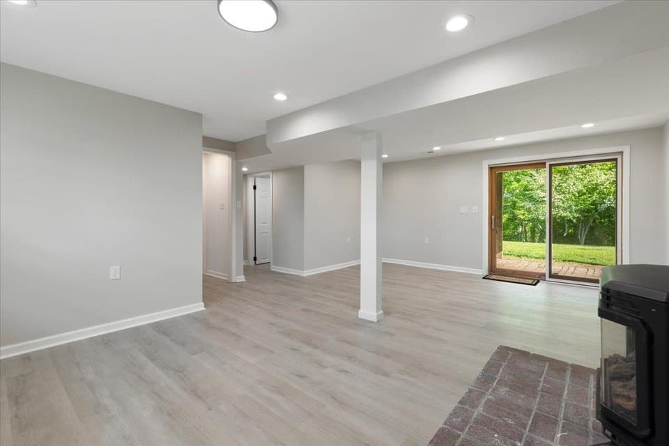 325 Mulberry Drive, photo 27 of 40