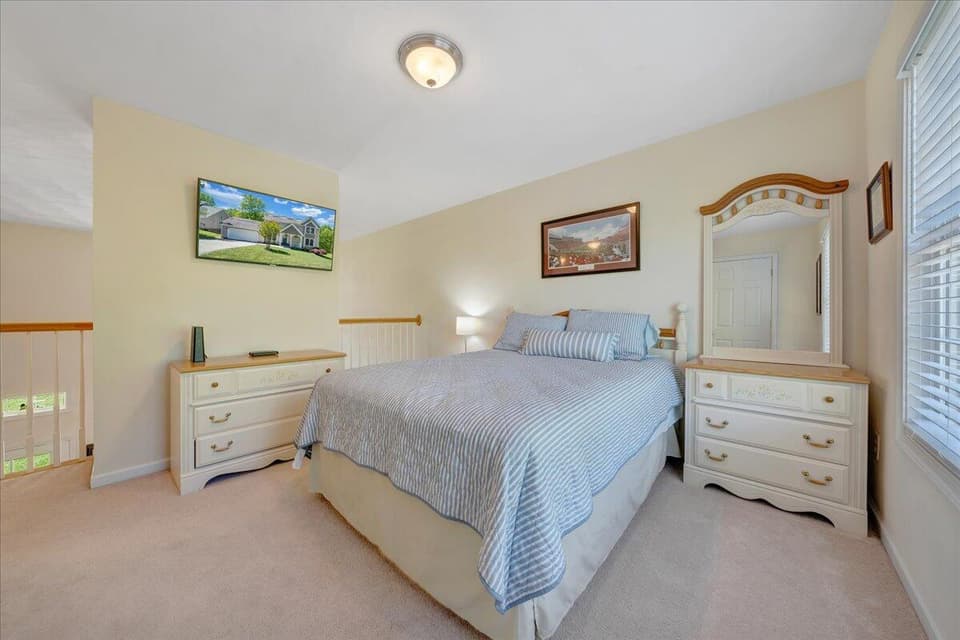 1041 Green Ridge Rd, photo 32 of 40
