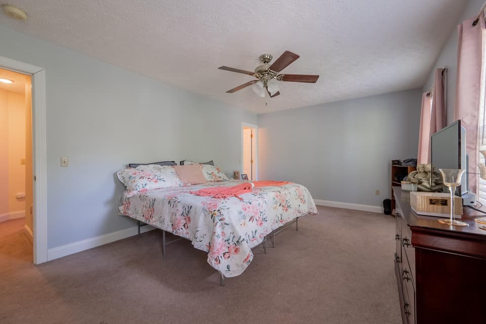 405 Silver Leaf Drive, photo 27 of 36