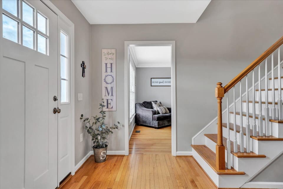 735 George Edward Via, photo 7 of 38