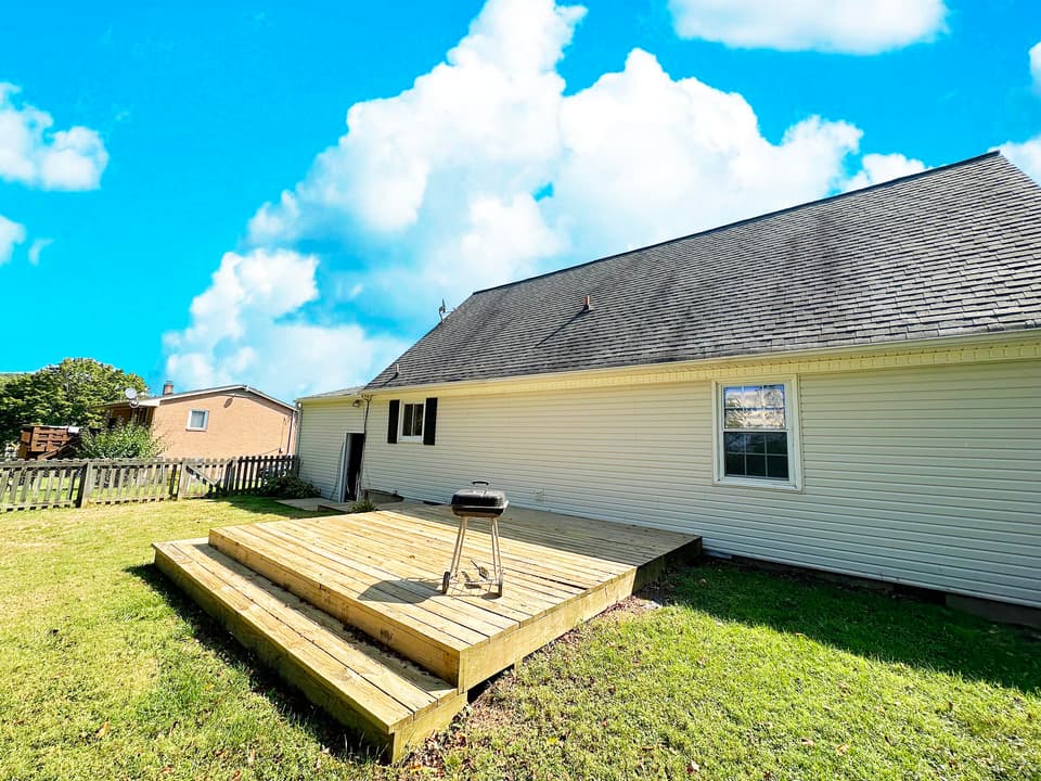 285 Mulberry Drive, photo 4 of 37