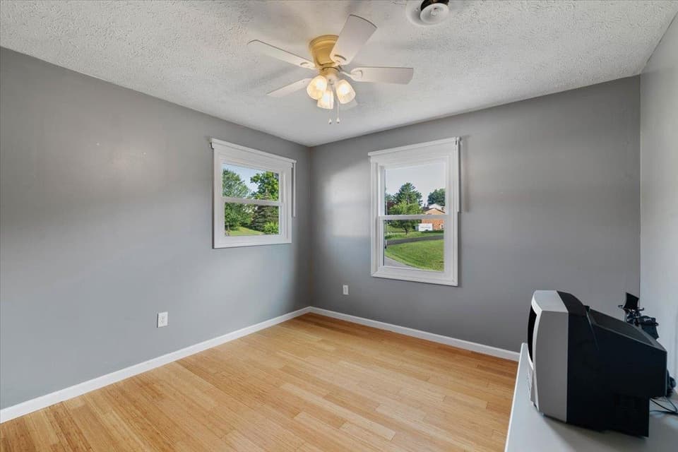 870 Cambria Street NW, photo 21 of 40