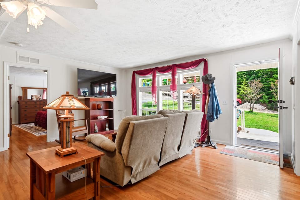 2545 Peppers Fry Road NW, photo 10 of 40