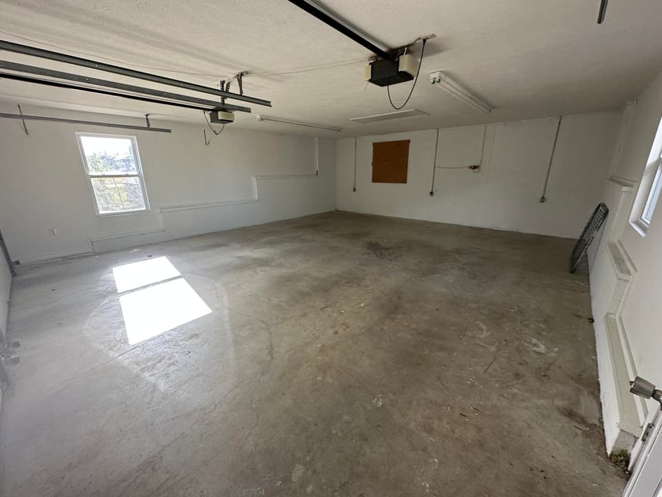 240 Epperly Dr, photo 9 of 29
