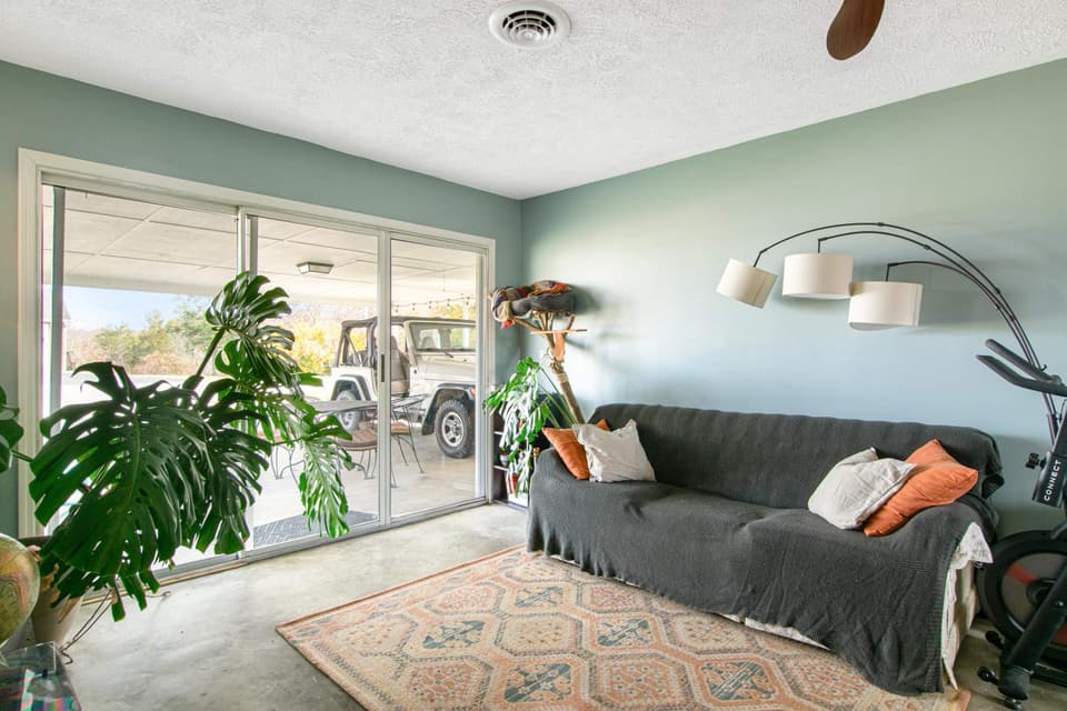 1595 Gallimore Street, photo 17 of 40