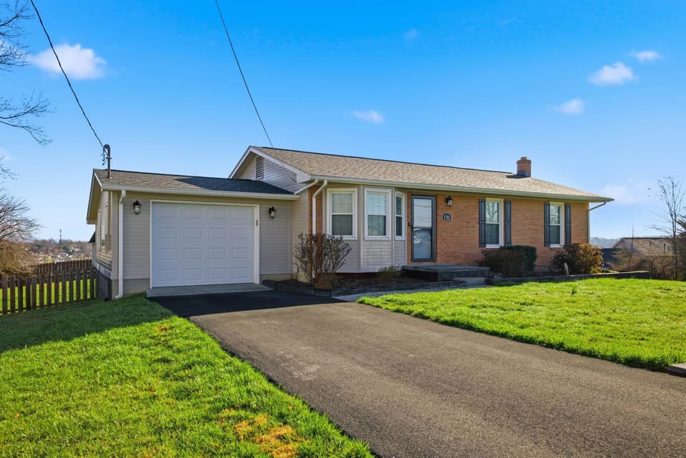 1381 Dow Street, photo 36 of 40