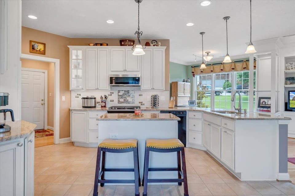 2335 & 2345 Lake Vista Drive, photo 16 of 40
