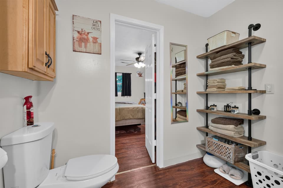 189 Pine Hollow Road, photo 22 of 40