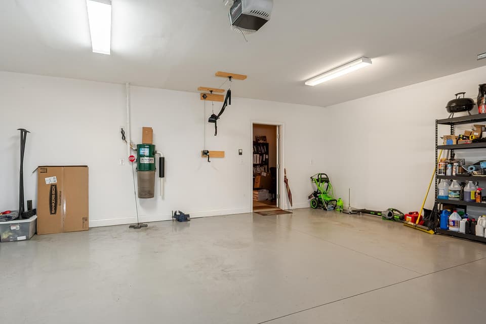 120 Phoenix Boulevard, photo 32 of 40