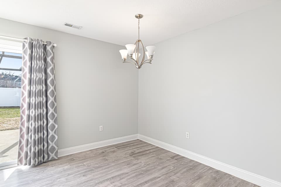 1730 Lions Drive, photo 17 of 40