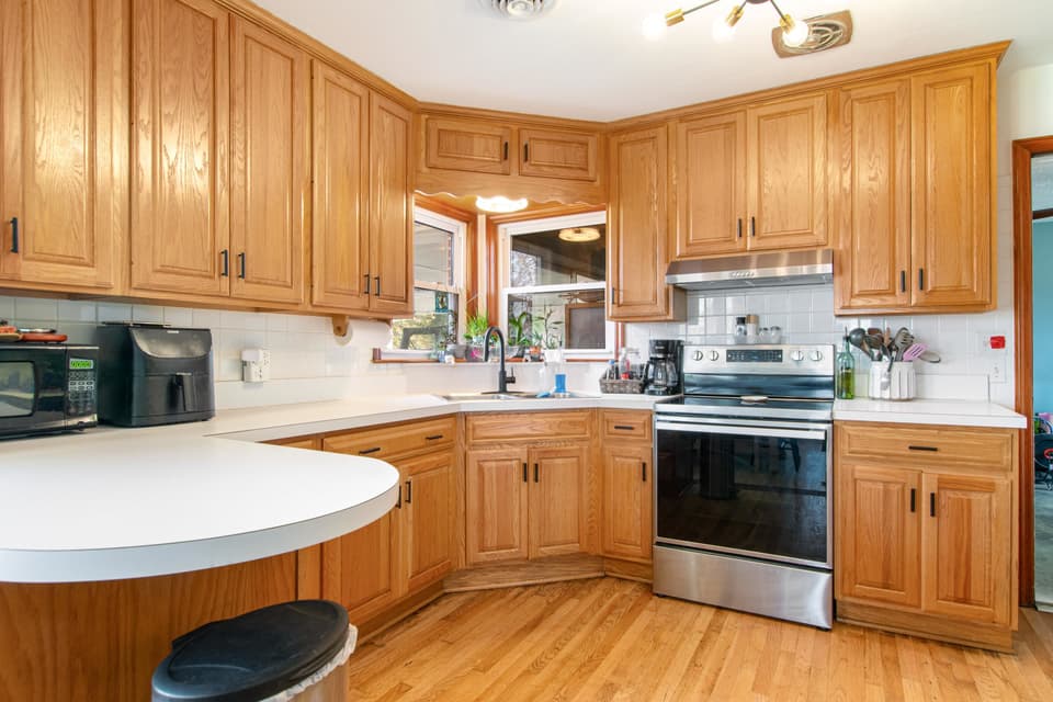 1595 Gallimore Street, photo 12 of 40