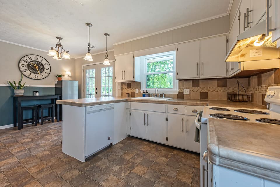 465 Montgomery Street, photo 16 of 40