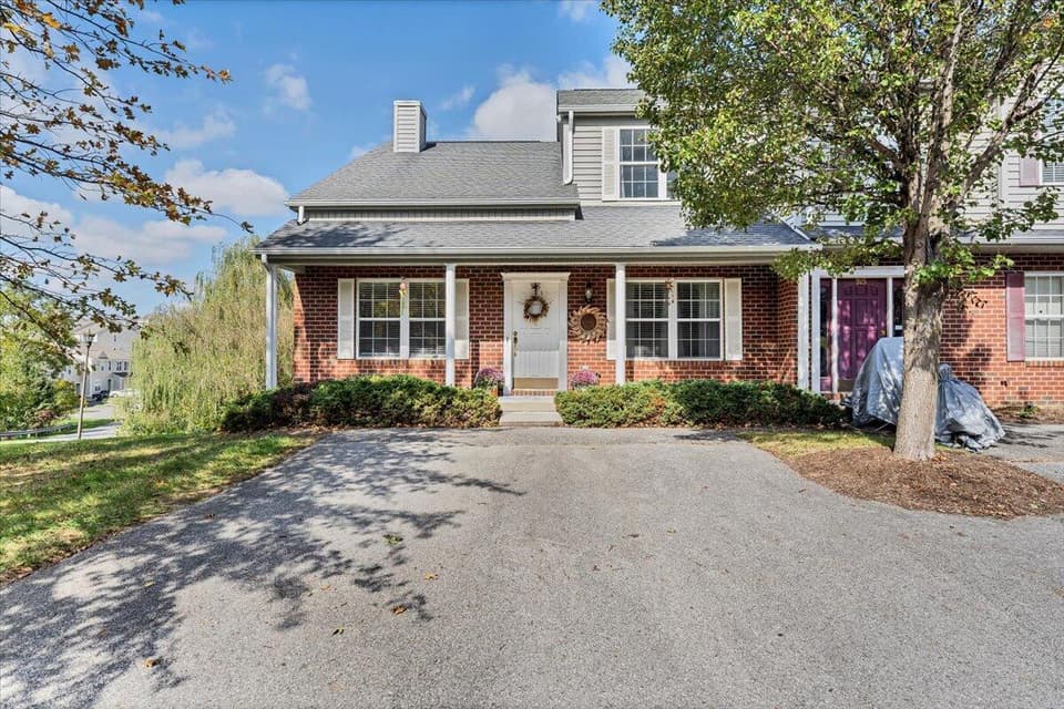 935 Oak Tree Boulevard, photo 30 of 32