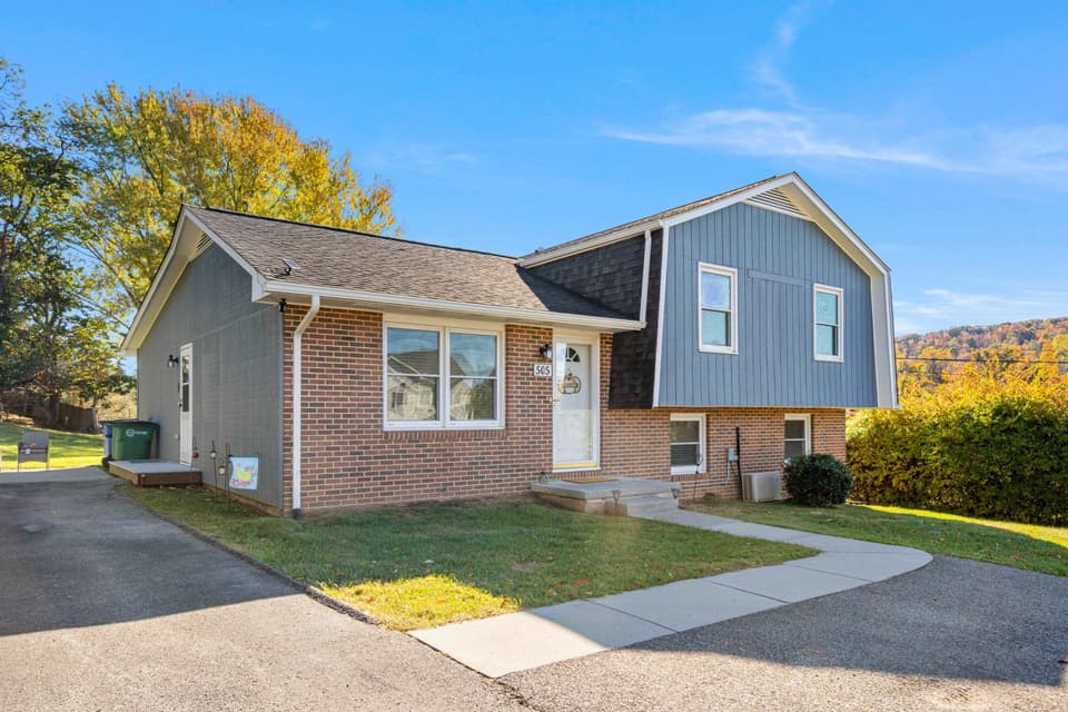505 Willow Drive, photo 36 of 40