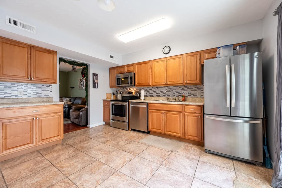 435 Cherokee Drive, photo 17 of 40