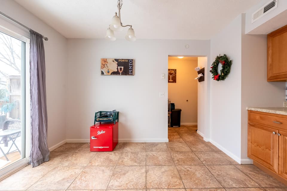 435 Cherokee Drive, photo 18 of 40