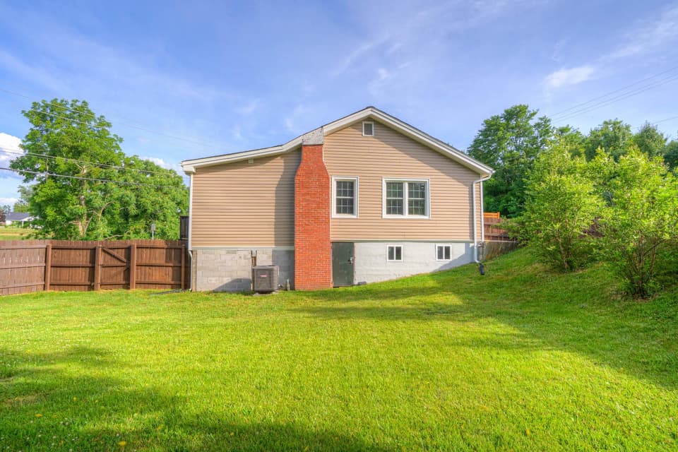 1215 Moose Drive, photo 27 of 28