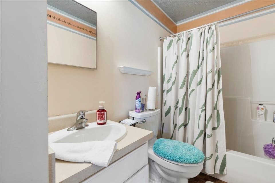 650 Warren Court, photo 30 of 40