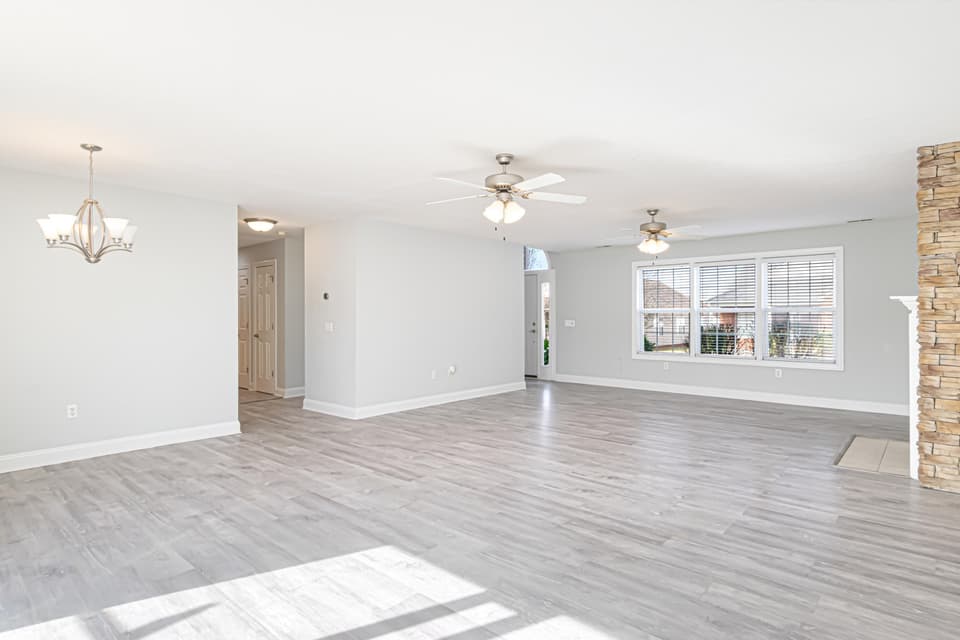 1730 Lions Drive, photo 14 of 40