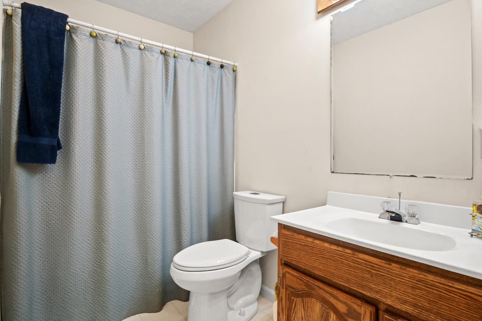 700 Warren Court, photo 26 of 40