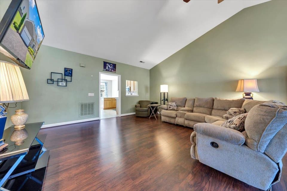 255 Slate Creek Drive NW, photo 5 of 28