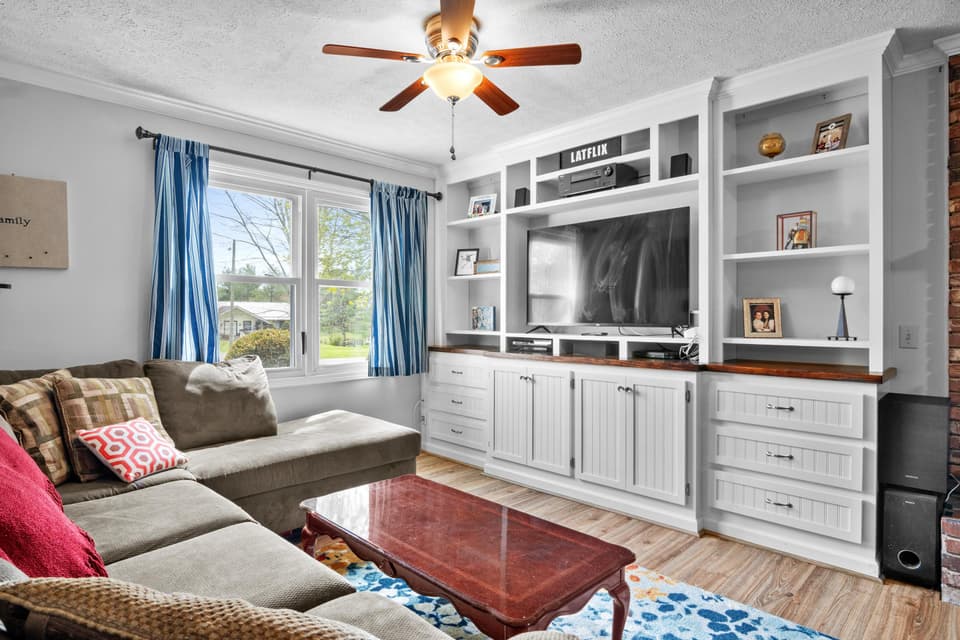 130 Somerset Street, photo 35 of 40