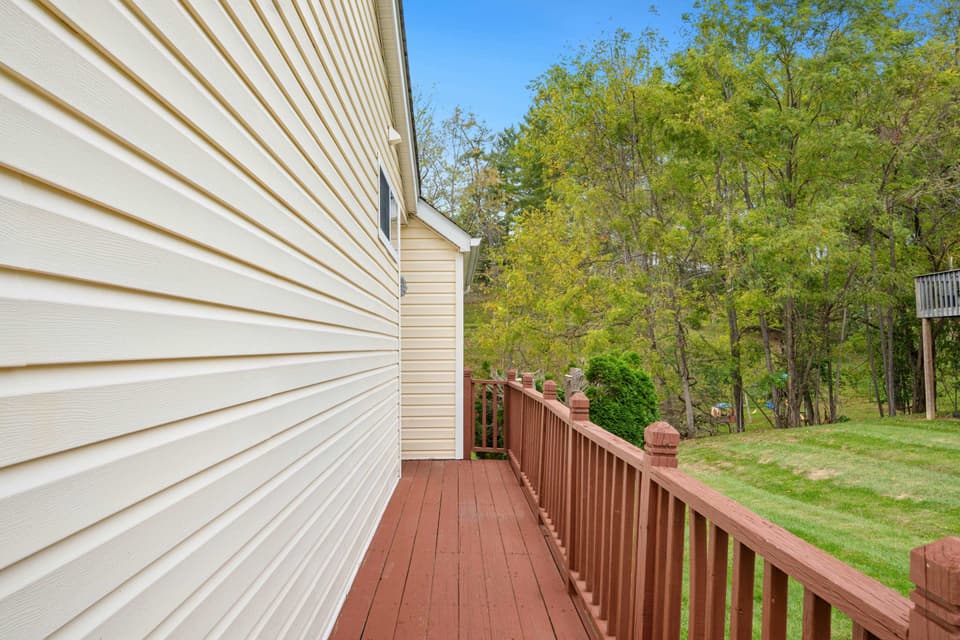1630 Sleepy Hollow Road, Christiansburg, photo 3