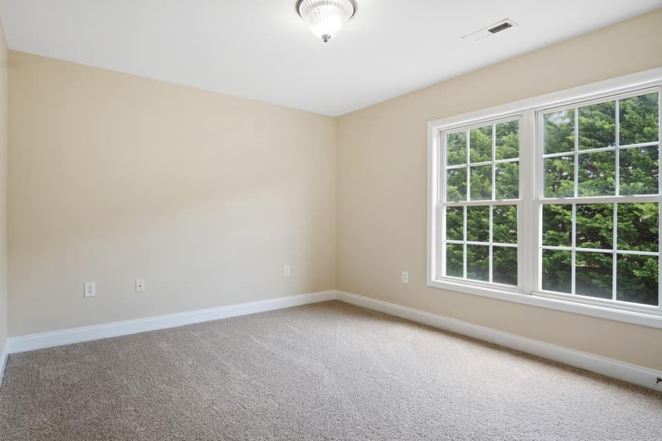 135 Phoenix Boulevard, photo 29 of 40