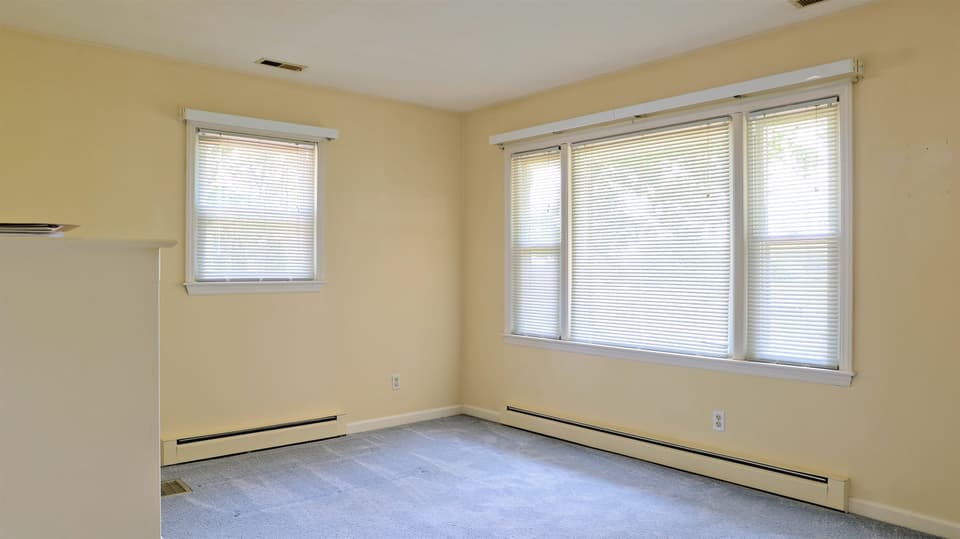 2611 Kings Court, photo 14 of 40