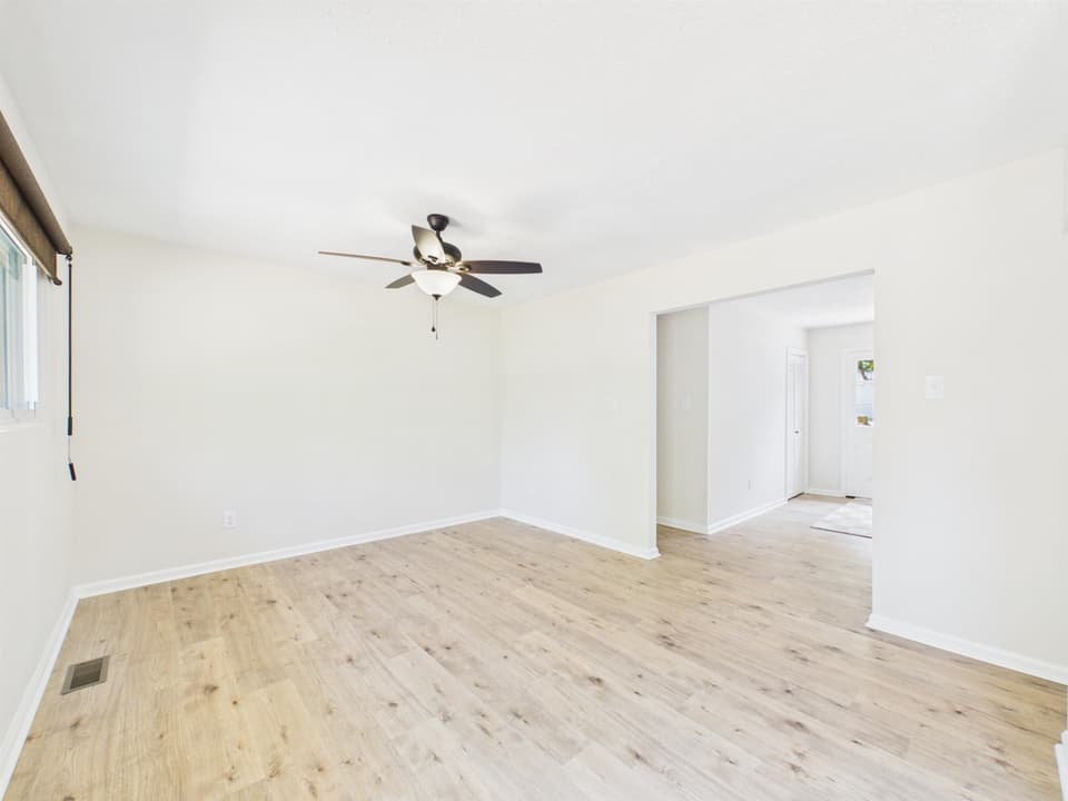 966 Magnolia Lane, photo 19 of 40