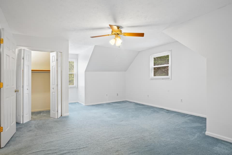 1305 Chestnut Drive, photo 22 of 40