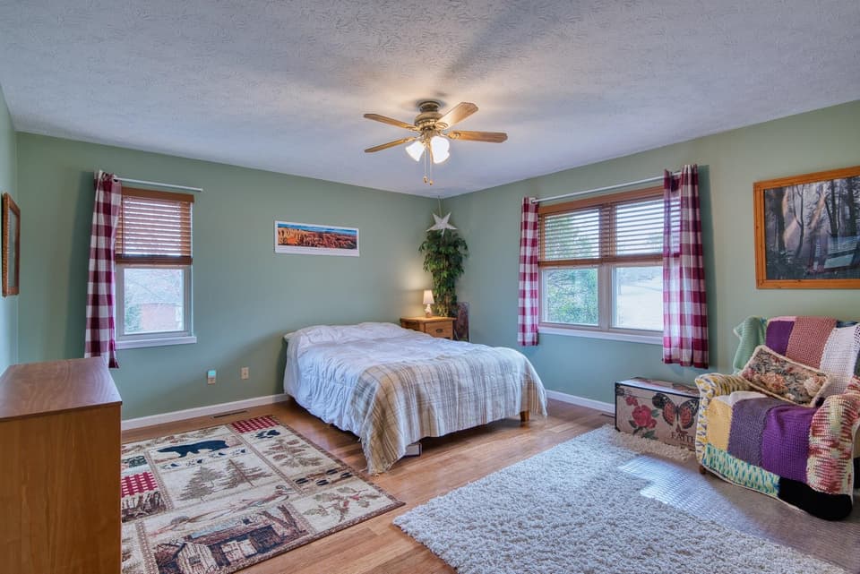 2705 Christiana Court, photo 38 of 40