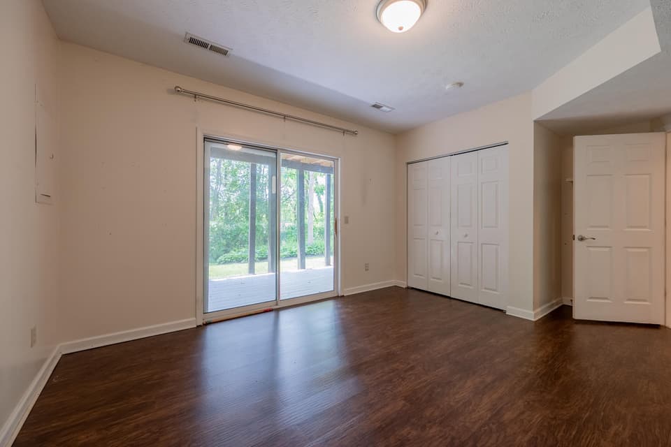 640 Warren Court, photo 40 of 40