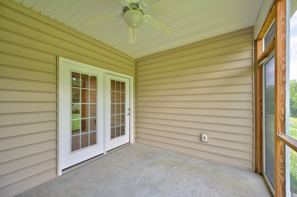 163 Walters Drive, photo 16 of 40