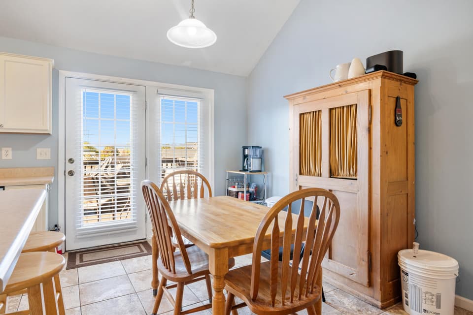805 New Village Drive NW, photo 12 of 40