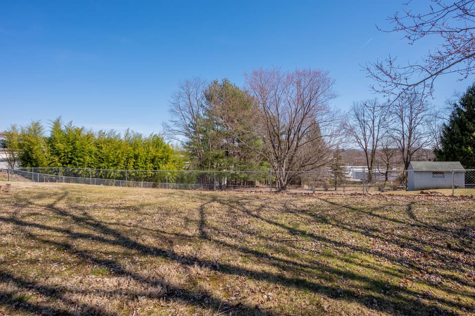 120 James St NW, photo 11 of 39