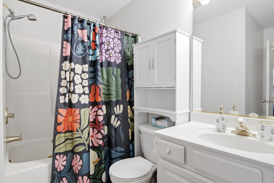 475 Silver Leaf Drive, photo 21 of 34