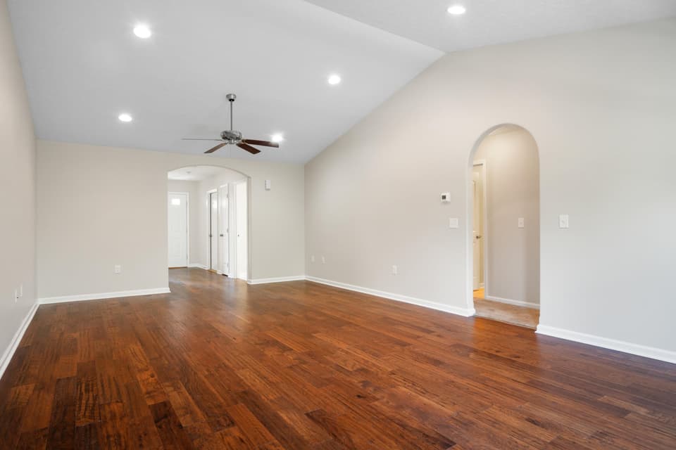 2030 Glade Drive, photo 13 of 32