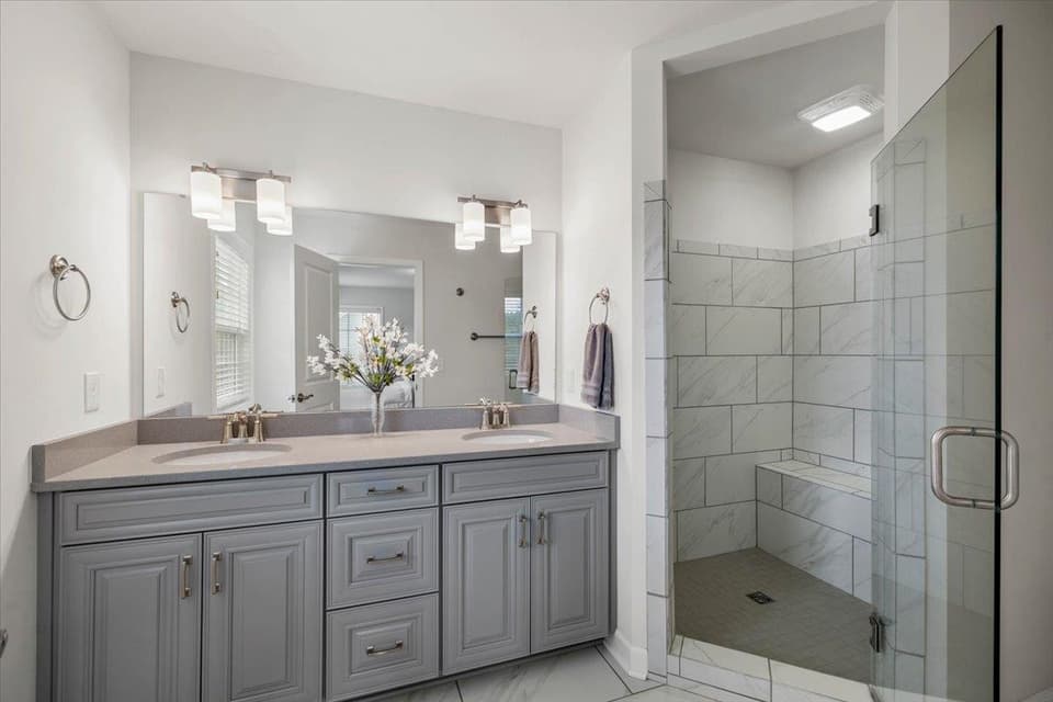 870 Jefferson Circle, photo 35 of 40