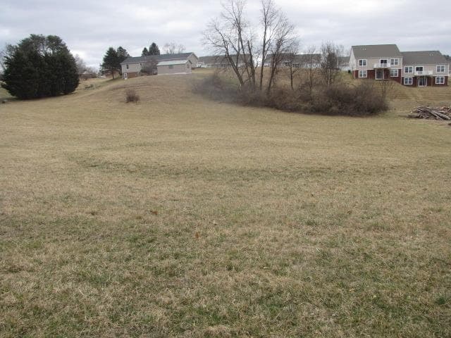 150 Almetta Avenue, photo 4 of 5