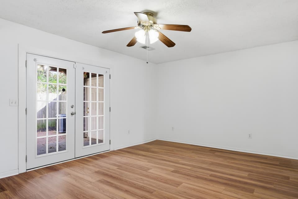 1655 York Drive, photo 14 of 38