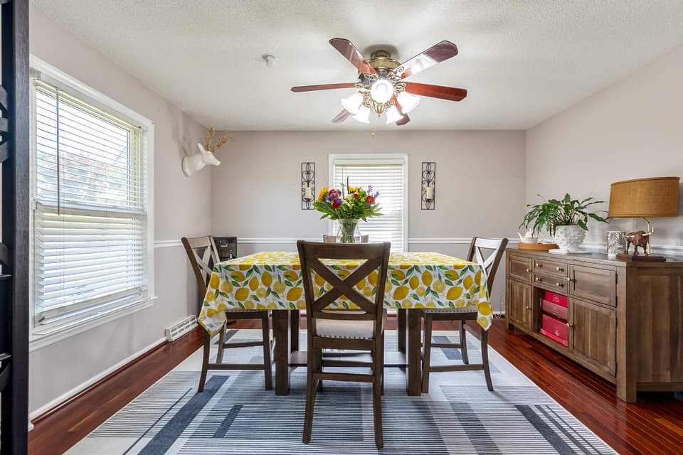 170 Briarwood Drive, photo 7 of 40