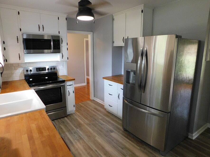 75 Almetta Avenue, photo 17 of 38