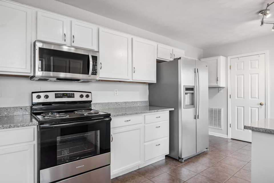 145 Wistaria Drive, photo 18 of 40