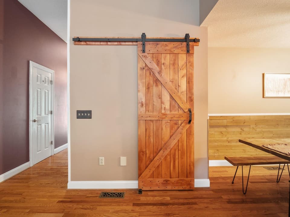 390 Gold Leaf Drive, photo 6 of 40