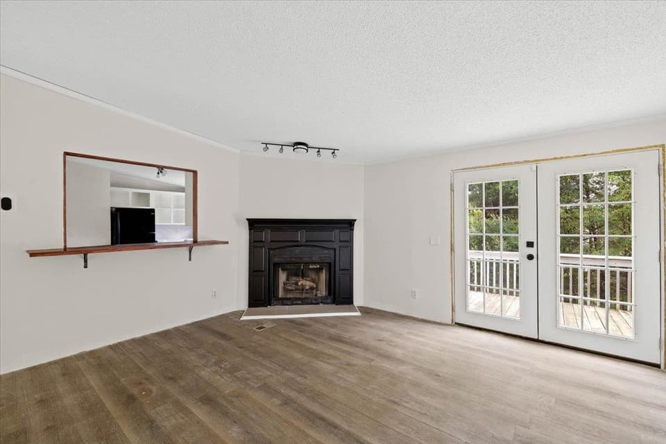 3300 Springview Drive, photo 11 of 30