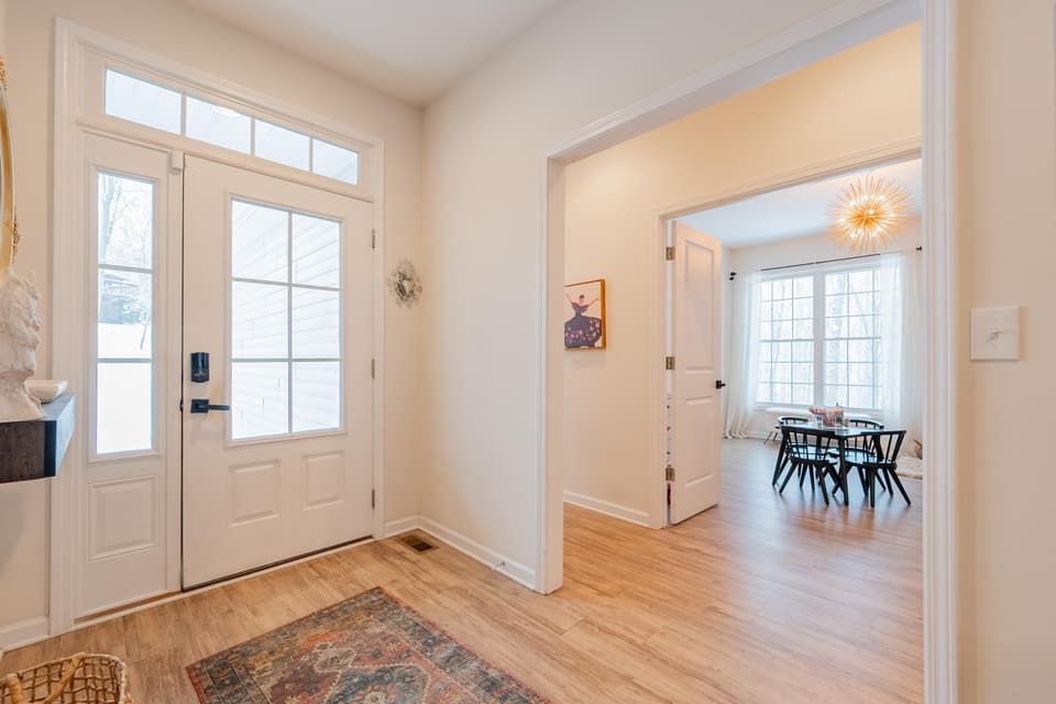 1350 Flint Drive, photo 8 of 40