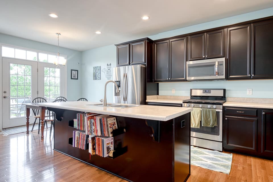 610 Dewdrop Lane, photo 11 of 39